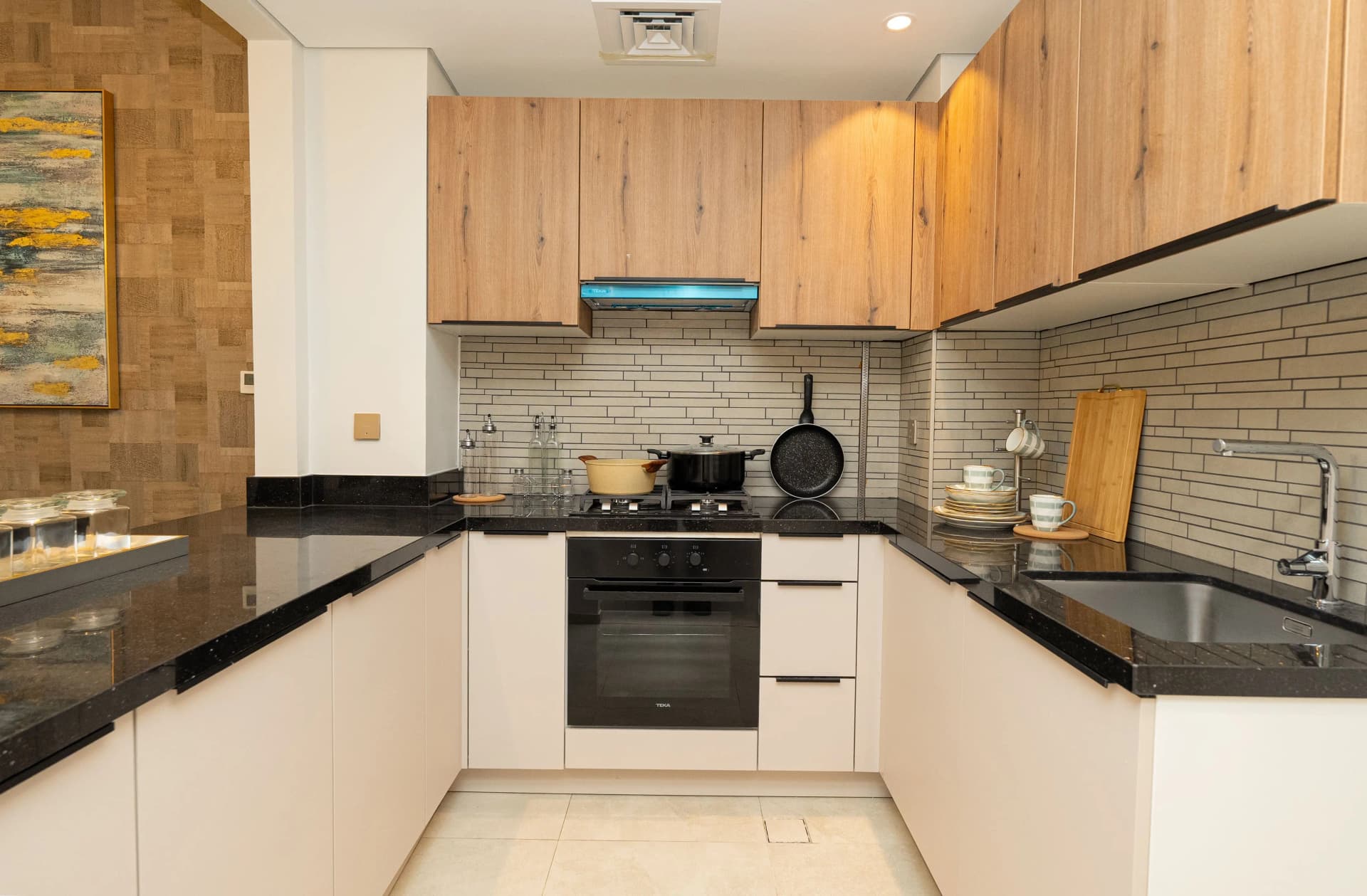 Eleganz - Kitchen Interior | Danube Properties